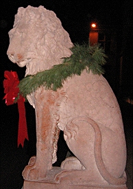 Even the Biltmore's great stone lions are decorated for Christmas. Click for bigger picture.